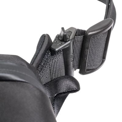 Сумка Pacsafe x SLNT pocket sling Черная (83102100) | Зображення 4