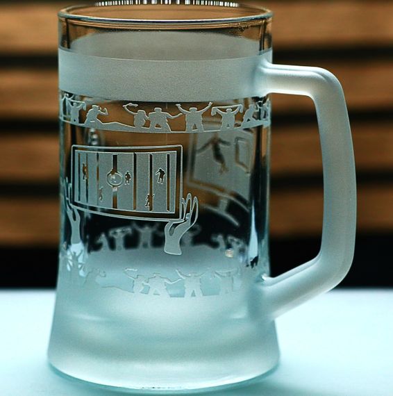 Геймерский пивной бокал 670 мл с гравировкой игры FIFA ФИФА оригинальный подарок фанату футбола | Зображення 6