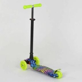 Самокат чотириколісний пластмасовий з підсвічуванням коліс А25599 MAXI Best Scooter Салатовий