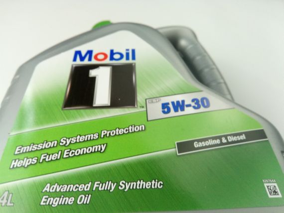 Олива моторна 5W-30 синтетична MOBIL 1 ESP Formula 4 л. (153918) | Зображення 1