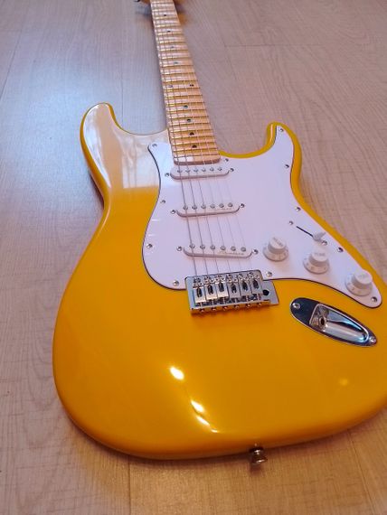 Электрогитара Fender Stratocaster Yngwie Malmsteen горчичный China | Зображення 4
