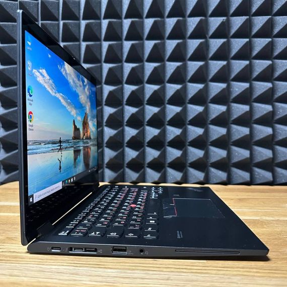 Ультрабук-трансформер Б-клас Lenovo ThinkPad X13 Yoga Gen1 / 13.3" (1920x1080) IPS Touch / Intel Core i5-10310U (4 (8) ядра по 1.7 - 4.4 GHz) / 16 GB DDR4 / 256 GB SSD / Intel UHD Graphics / WebCam / Win 10 б/в | Зображення 5