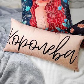 Подушка для дивану оксамитова Королева 50x24 см (52BP_21M004)
