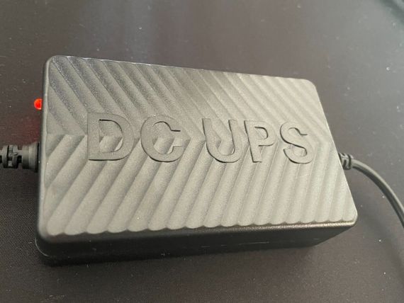 Мини UPS ДБЖ для роутера, источник бесперебойного питания 9В 0,6А 4000 mah | Зображення 2