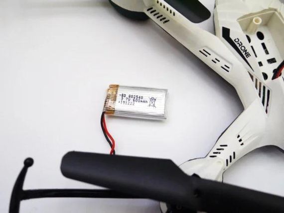 Квадрокоптер на дистанційному керуванні CX006 Літаючий дрон з WiFi камерою | Зображення 5