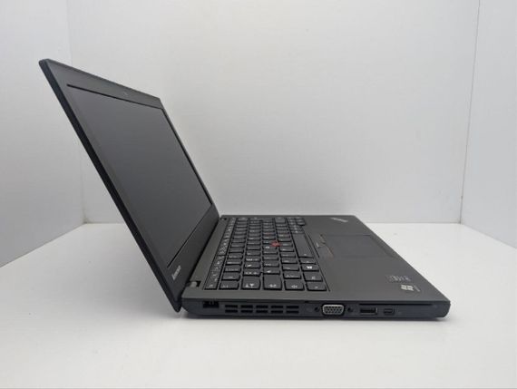 Нетбук Lenovo ThinkPad X250 / 12.5" (1366x768) TN / Intel Core i5-5300U (2 (4) ядра по 2.3 - 2.9 GHz) / 8 GB DDR3 / 500 GB HDD / Intel HD Graphics 5500 / WebCam б/в | Зображення 3