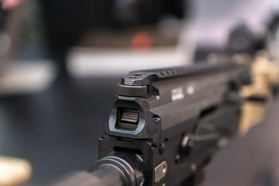 Кришка ствольної коробки FAB Defense з планкою Вівера/Пікатіні для АК з матовим покриттям | Зображення 3