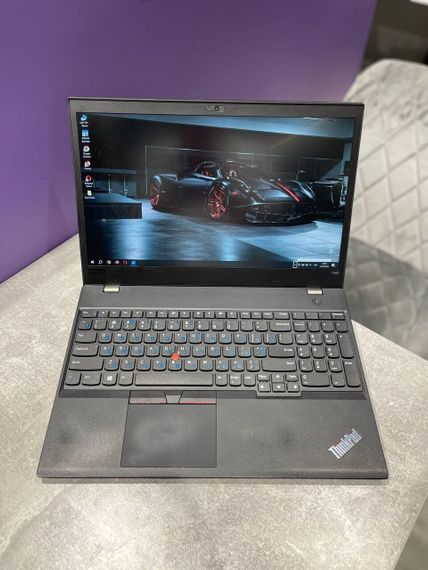 Ноутбук Lenovo ThinkPad T580 / 15.6" (1920x1080) IPS / Intel Core i5-8250U (4 (8) ядра по 1.6 - 3.4 GHz) / 8 GB DDR4 / 240 GB SSD / Intel UHD Graphics 620 / WebCam б/в | Зображення 1
