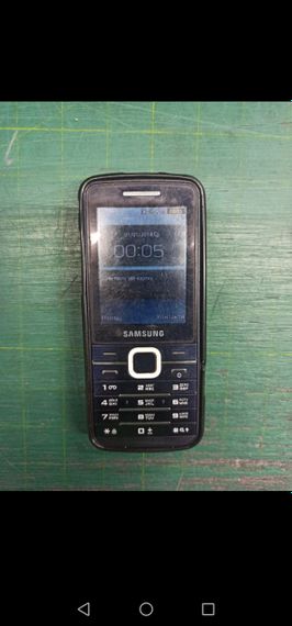 Кнопковий телефон Samsung S5611 gold бу