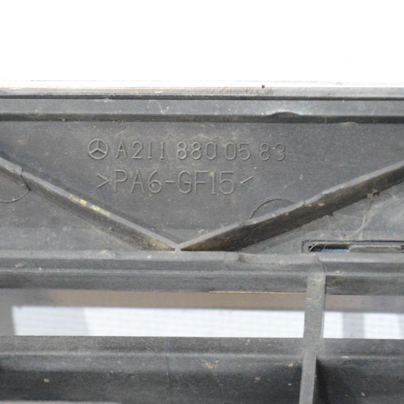 Решітка радіатора Mercedes W211 2002-2006 дорестайл Решітка переднього бампера Мерседес в211 A2118800583 | Зображення 5