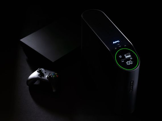 Джерело безперебійного живлення APC Back-UPS Pro 2200VA /1320W, LCD, USB, RGB Lights, 4xSchuko + 2xC13 (BGM2200B-GR) | Зображення 3