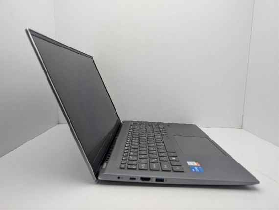 Ультрабук Acer Swift SF316-51 / 16.1" (1920x1800) IPS / Intel Core i5-11300H (4 (8) ядер по 4.4 GHz) / 16 GB DDR4 / 512 GB SSD / Intel Iris Xe Graphics / WebCam / Fingerprint б/в | Зображення 5