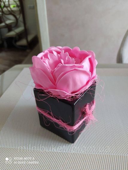 Букет  мыльных цветов в керамическом горшочке "Пион"