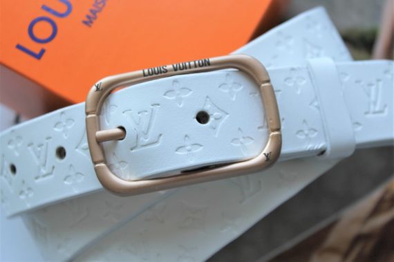 Женский кожаный ремень Louis Vuitton white | Зображення 3