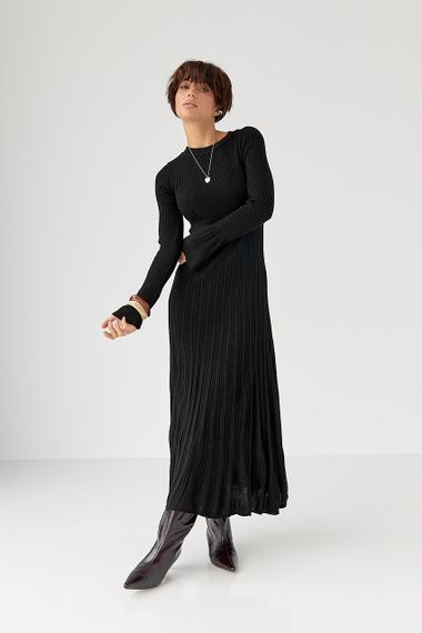 Однотонна сукня максі в рубчик - чорний цвет, ONE SIZE (є розміри) | Зображення 4