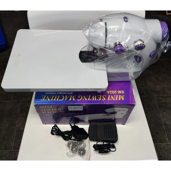 Міні швейна машинка 4 в 1 з педаллю та адаптером Mini Sewing Machine FHSM 202 з дошкою KI-94 | Зображення 1