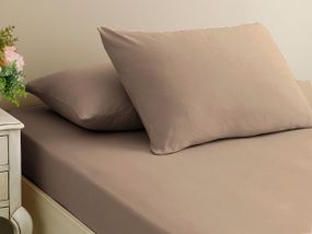 Простынь 160x200см на резинке с наволочками (ранфорс) First Choice, коричневая