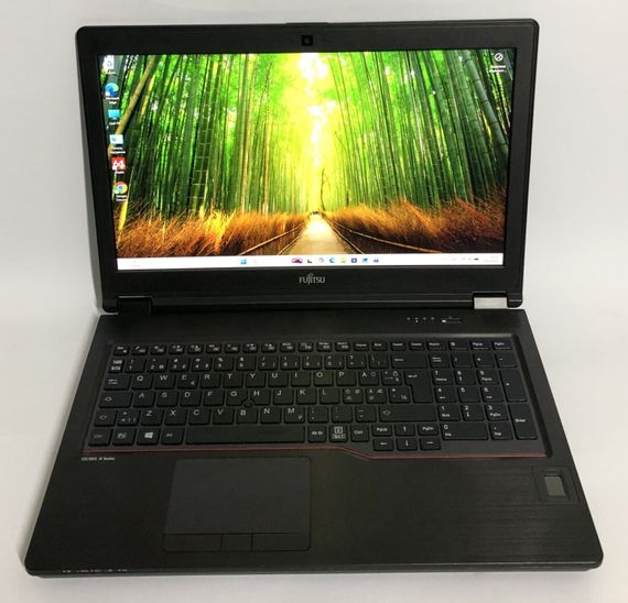 Мобильная рабочая станция Fujitsu Celsius H780 / 15.6" (1920x1080) IPS / Intel Core i7-8750H (6 (12) ядер по 2.2 - 4.1 GHz) / 32 GB DDR4 / 512 GB SSD / nVidia Quadro P2000, 4 GB GDDR5, 128-bit / WebCam / Win 10 Pro б/у + Подарок Флеш-накопитель 64GB | Зображення 1