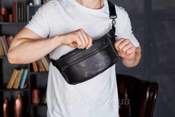 Стильна чоловіча бананка з натуральної гладкої шкіри 14х25х10, сумка нагрудна для телефону NM-50358 чорна | Зображення 5