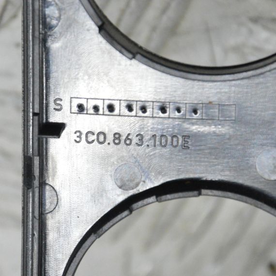 Накладка декоративна на торпедо Volkswagen Passat B6 2005-2010 Рамка кондиціонера Фольксваген 3C0863100E | Зображення 4