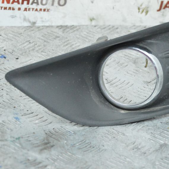 Рамка протитуманної фари ліва Ford Focus II 2008-2010 Решітка фари птф ліва Форд Фокус 2 8M51R19953AE | Зображення 1