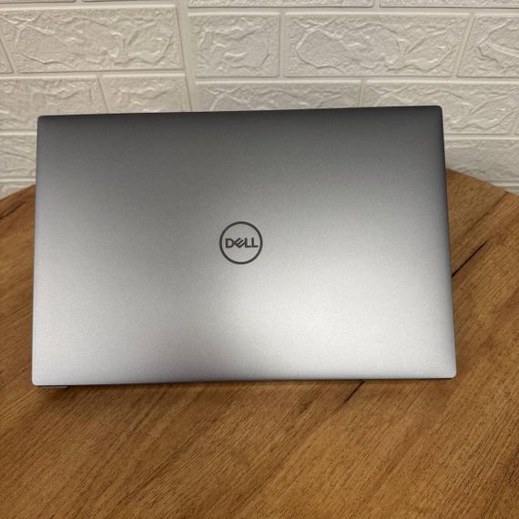 Мобильная рабочая станция Dell Precision 5550 / 15.6" (1920x1200) IPS / Intel Core i7-10750H (6 (12) ядра по 2.6 - 5.0 GHz) / 16 GB DDR4 / 512 GB SSD / nVidia Quadro T2000 Max-Q, 4 GB GDDR5, 128-bit / WebCam б/у | Зображення 2