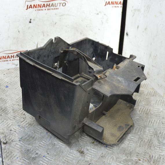 Полиця акумулятора Ford Focus II C-Max 2004-2012 Підставка корпус акб Форд Фокус 2 Ц-Макс 3M5110723AP