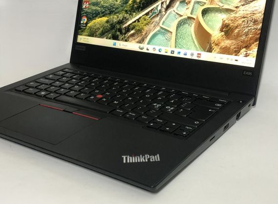 Ноутбук Б-клас Lenovo ThinkPad E495 / 14" (1920x1080) IPS / AMD Ryzen 5 3500U (4 (8) ядра по 2.1 - 3.7 GHz) / 8 GB DDR4 / 256 GB SSD / AMD Radeon Vega 8 Graphics / WebCam б/в + Подарунок Флеш-накопичувач Kingston DataTraveler Exodia S 64GB | Зображення 8