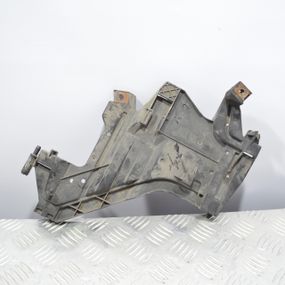 Кронштейн передньої лівої фари Audi A4 B8 2007-2015 Кріплення фари передня ліва Ауді а4 б8 1301073033