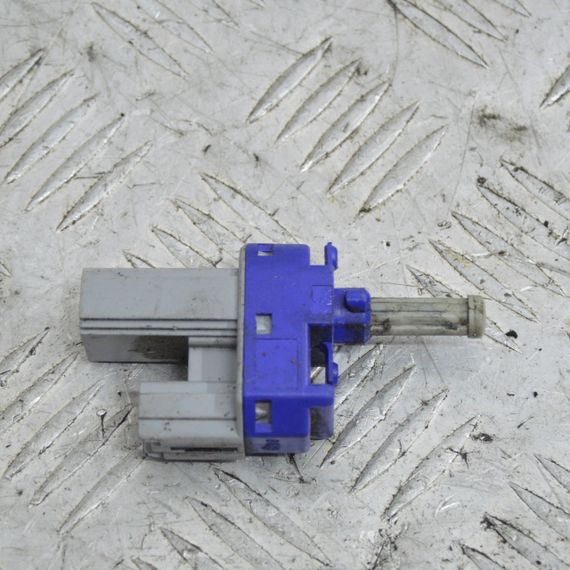 Датчик педалі зчеплення Mazda 5 2005-2010 Датчик педалі зчеплення Мазда 5 BP4K