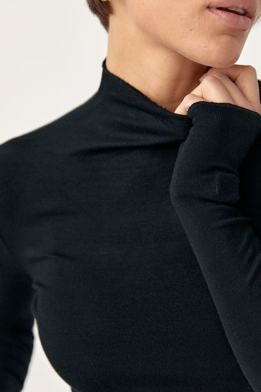 Базовий тонкий гольф з горловиною-стійкою - чорний цвет, S (є розміри) | Зображення 3