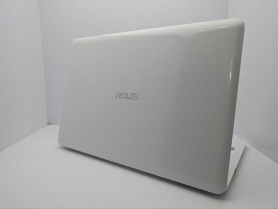 Ноутбук Asus E502S / 15.6" (1366x768) TN / Intel Pentium N3700 (4 ядра по 1.6 - 2.4 GHz) / 4 GB DDR3 / 120 GB SSD / Intel HD Graphics / WebCam б/у | Зображення 7