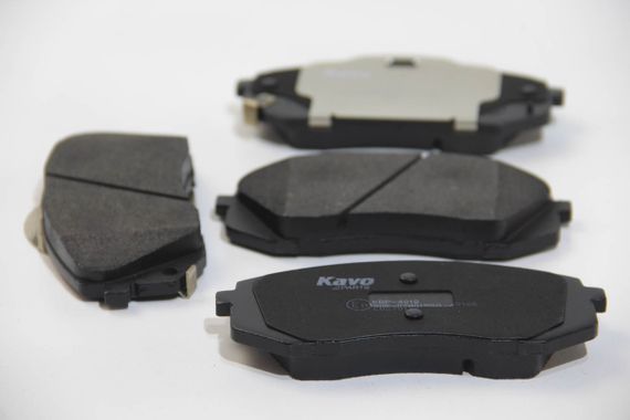 Колодки передні гальмівні Kia Carens 07-/Sportage 04-(mando), KAVO PARTS (KBP4018) | Зображення 1