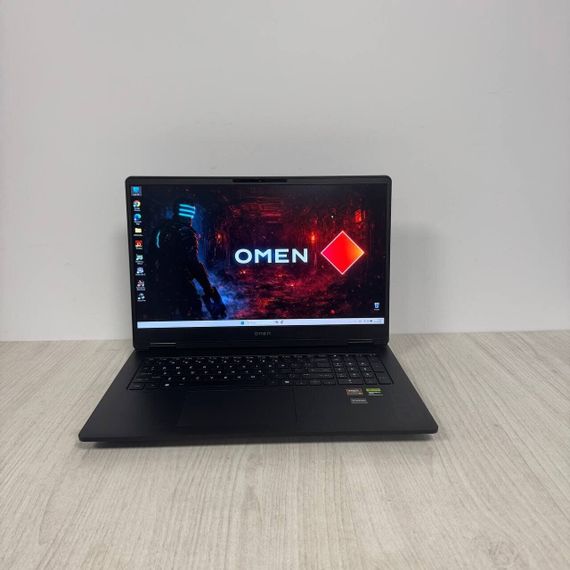 Ігровий ноутбук HP Omen 17z-db100 / 17.3" (1920x1080) IPS / AMD Ryzen AI 9 365 (10 (20) ядер по 2.0 – 5.0 GHz) / 32 GB DDR5 / 1000 GB SSD / nVidia GeForce RTX 5060, 8 GB GDDR7, 128-bit / WebCam б/в | Зображення 1