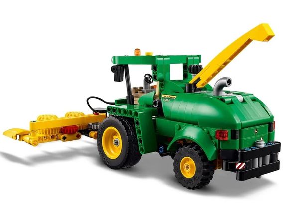 Конструктор LEGO Technic Кормозбиральний комбайн John Deere 9700 (42168) | Зображення 4