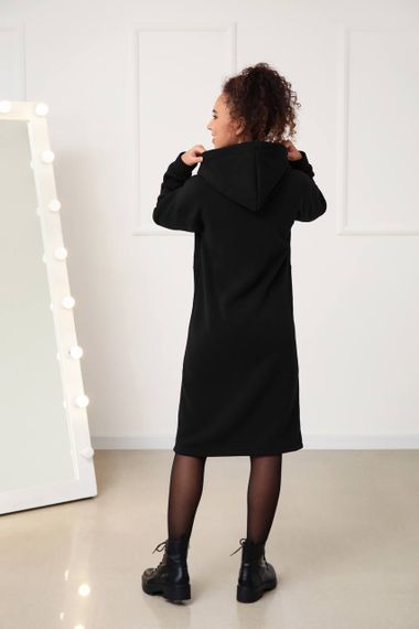 Женское теплое платье-худи в спортивном стиле на флисе GF2556 размер 46/48, цвет черный | Зображення 2