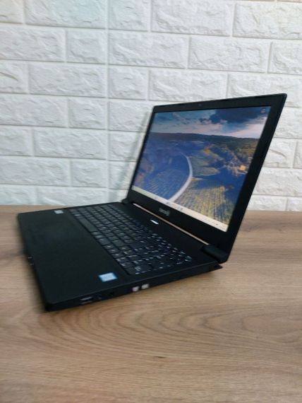 Ноутбук Terra Mobile 1543 / 15.6" (1920x1080) TN / Intel Core i5-9500T (6 ядер по 2.2 - 3.7 GHz) / 16 GB DDR4 / 240 GB SSD + 320 GB HDD / Intel UHD Graphics 630 / WebCam / DVD-ROM / Без АКБ б/у | Зображення 4
