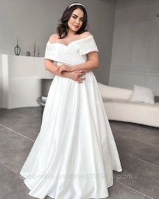 Атласна сукня, бюджетний варіант