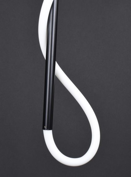 Люстра світлодіодна підвісна LED світильник для квартири на стелю лед 27641 Чорний 65-180х14х10 см. | Зображення 3