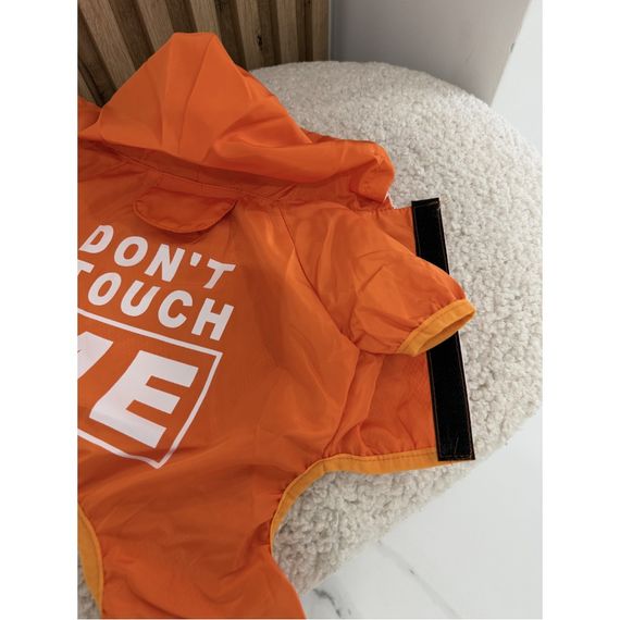 Дождевик для собак с надписью DON’T TOUCH ME, водонепроницаемый комбинезон с капюшоном и дырочкой под поводок на четыре лапы | Зображення 3