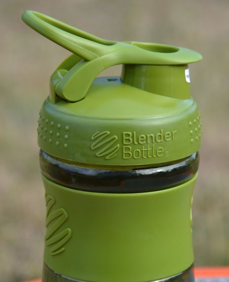 Спортивний шейкер (пляшка) BlenderBottle SportMixer Flip 20oz/590ml Moss Green | Зображення 4