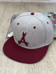 Кепка снепбек (Snapback) Atlanta Braves Сірий з бордовим 56-61р (9102)
