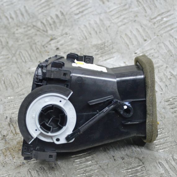 Решітка вентиляції ліва Volkswagen Golf VII 2012-2020 Дефлектор обдува лівий Фольксваген Гольф 7 5G1819703G | Зображення 1