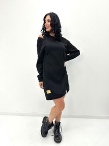 Женское теплое платье-туника с разрезом и булавкой на плече GF08577 цвет черный, размер 46/48