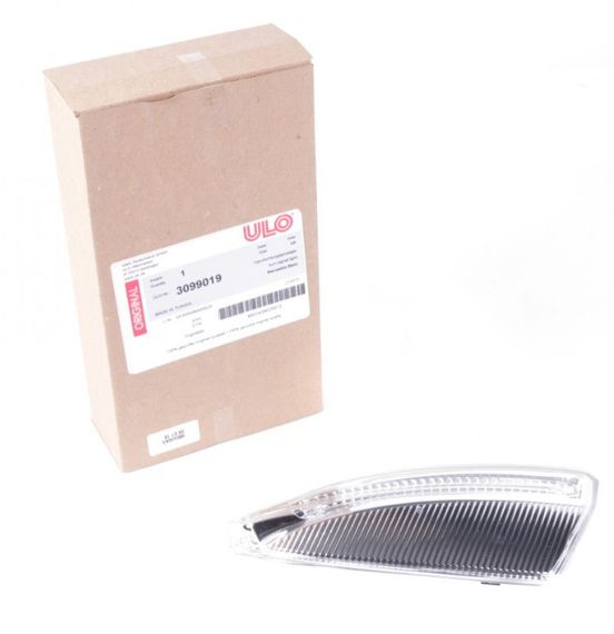 Повторювач повороту на дзеркало Mercedes Benz C-class W204 S204 07-11 L  3099019