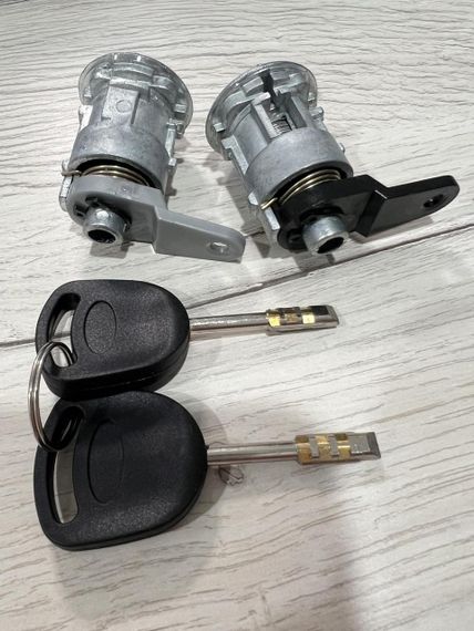 Ford KA, Courier, Scorpio, Escort, Fiesta 1 пара (2 шт) личинок вкладишів для замків передніх дверей БЕЗ НАКЛАДОК, Форд | Зображення 3