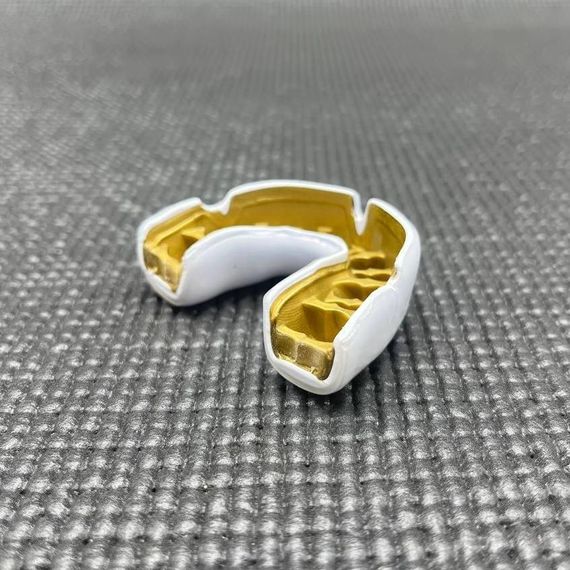 Капа OPRO Instant взрослая (возраст 11+) White/Gold (art.102520006) | Зображення 3