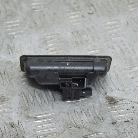 Ручка кришки багажника BMW E60 E61 E90 E91 2001-2015 Кнопка дверей багажника БМВ е60 51247118158 7118158 | Зображення 1