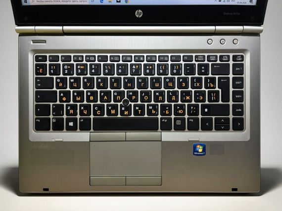 Ноутбук HP EliteBook 8470p / 14" (1366x768) TN / Intel Core i5-3230M (2 (4) ядра по 2.6 - 3.2 GHz) / 4 GB DDR3 / 320 GB HDD / Intel HD Graphics 4000 / WebCam б/у | Зображення 2