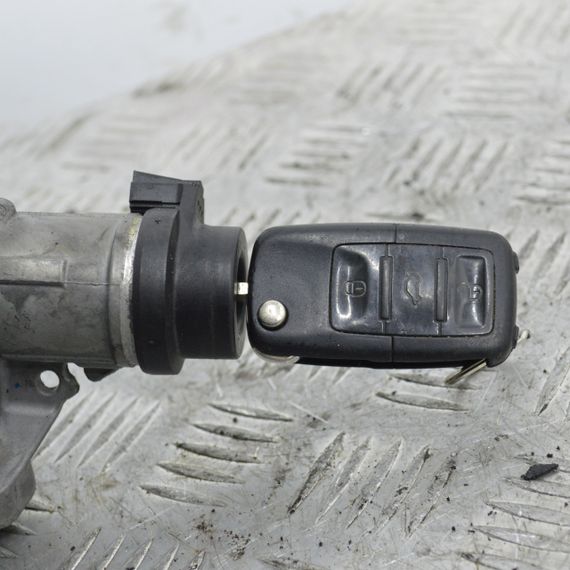 Замок запалювання Volkswagen Polo IV 1.9 TDI ключ Фольксваген Поло 4B0905851G | Зображення 3